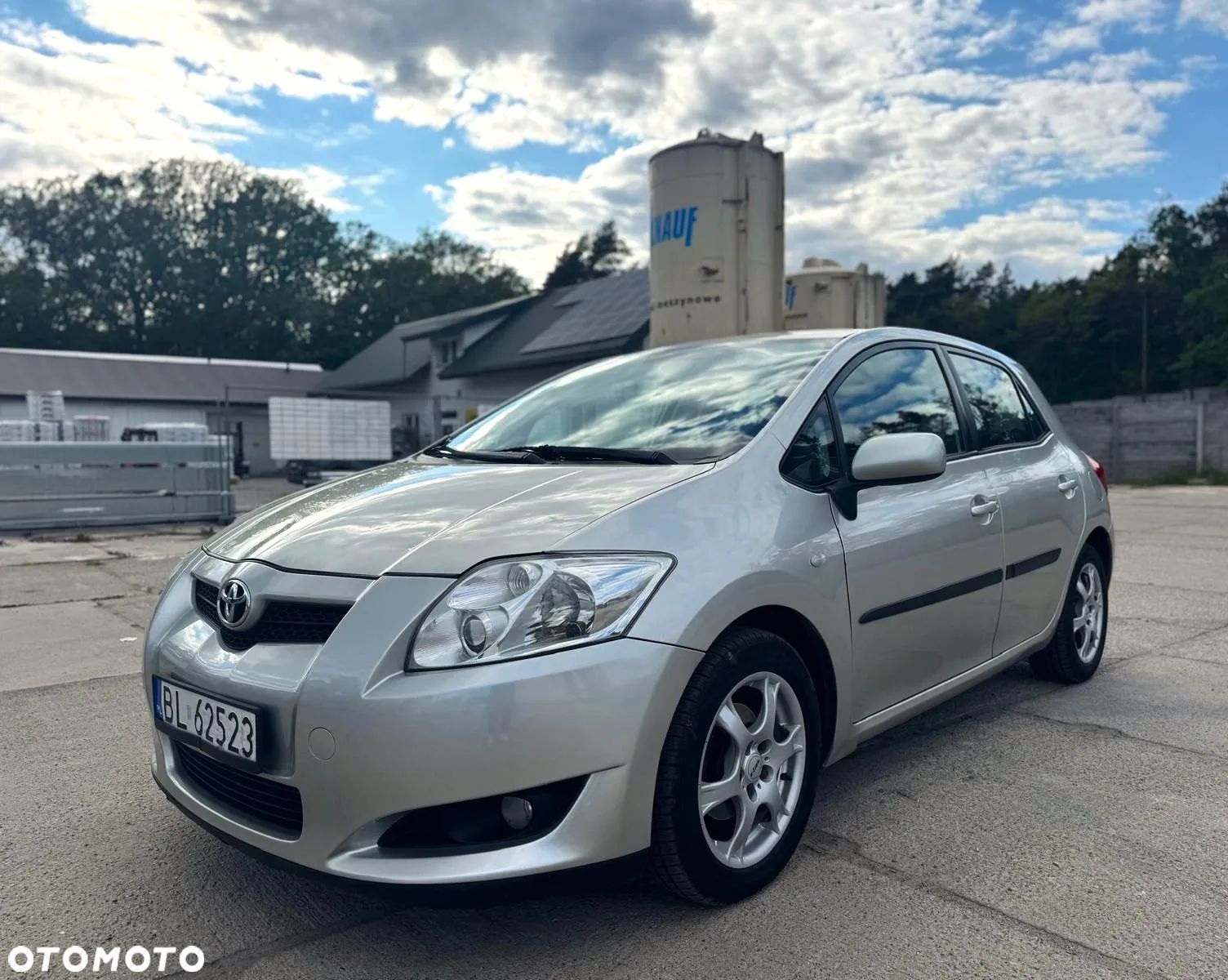 Toyota Auris 1.6 VVT-i Sol MM - 1