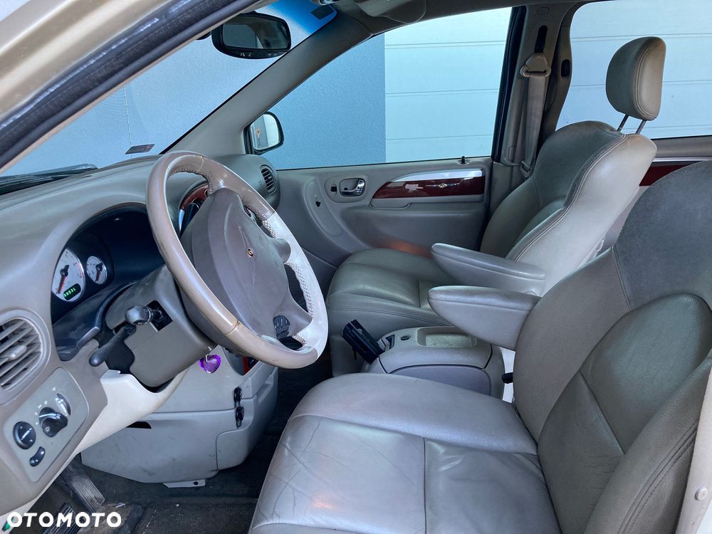 Chrysler Town & Country 3.8 - 6