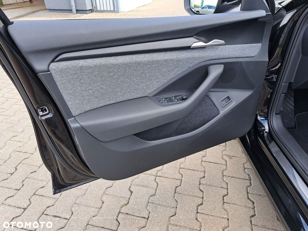 Skoda Superb 1.5 TSI mHEV Selection DSG - 10