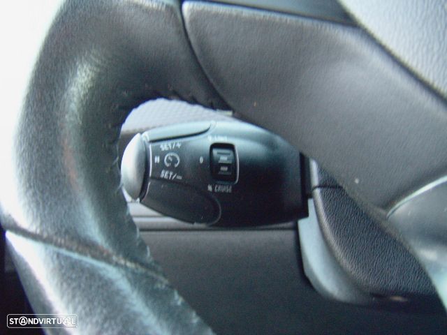 Peugeot 2008 1.2 PureTech Style - 20