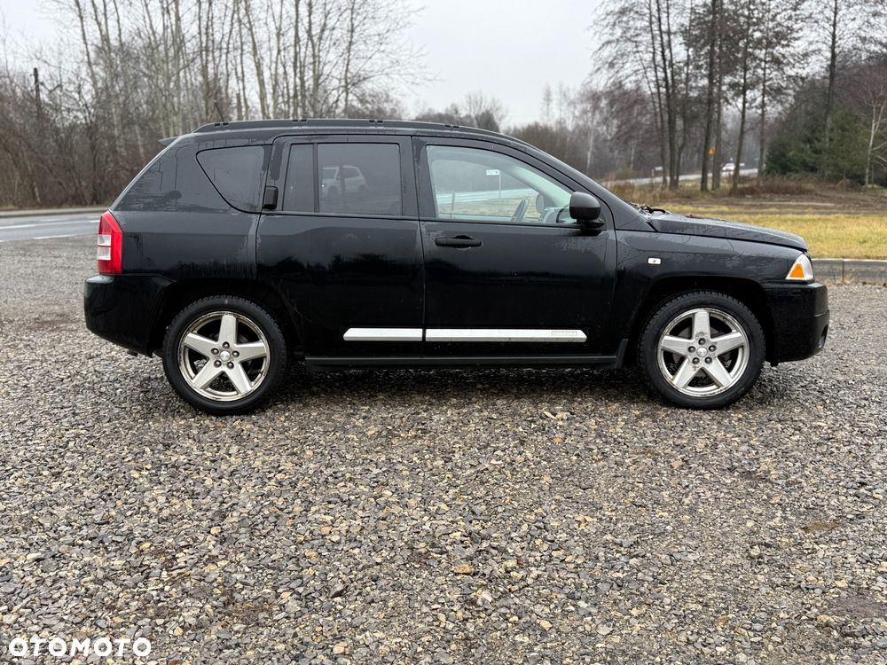 Jeep Compass 2.4I 4x4 Sport - 3