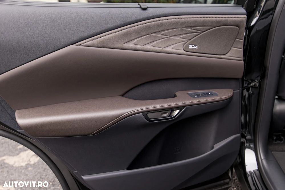 Lexus Seria RX 450h+ E-Four PHEV Luxury Mark Levinson - 35