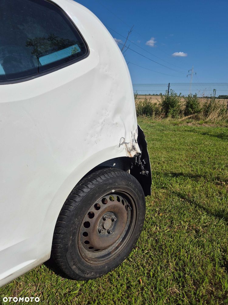 Volkswagen up! - 5