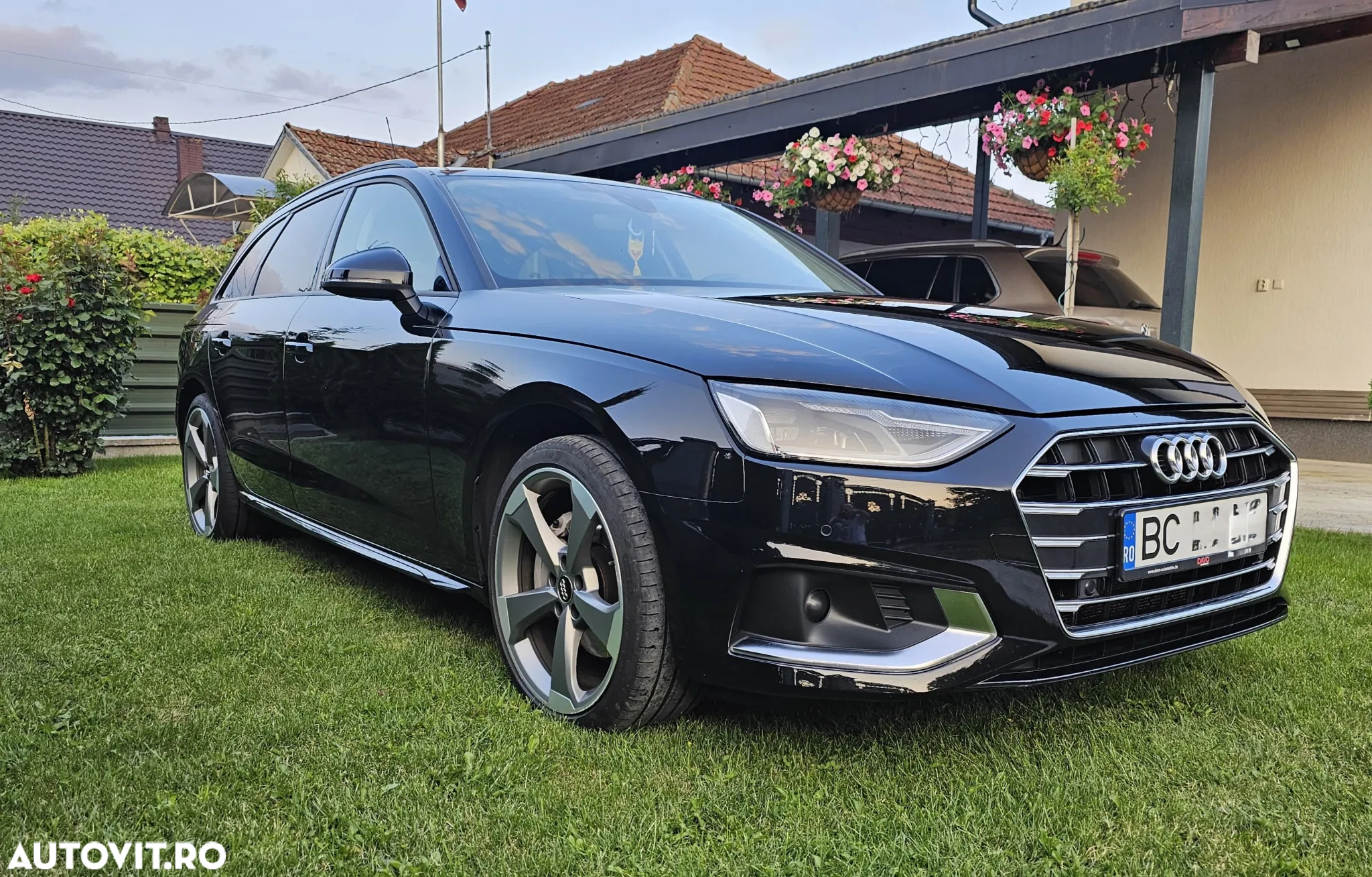 Audi A4 Avant 2.0 40 TDI S tronic Advanced - 5