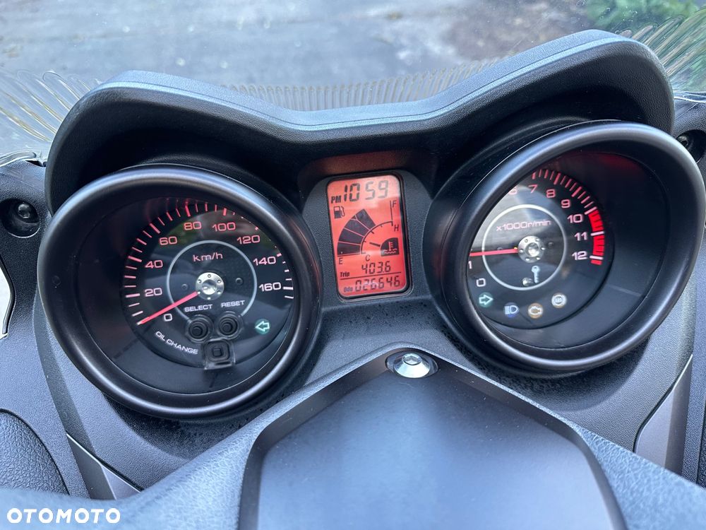 Yamaha X-max - 8