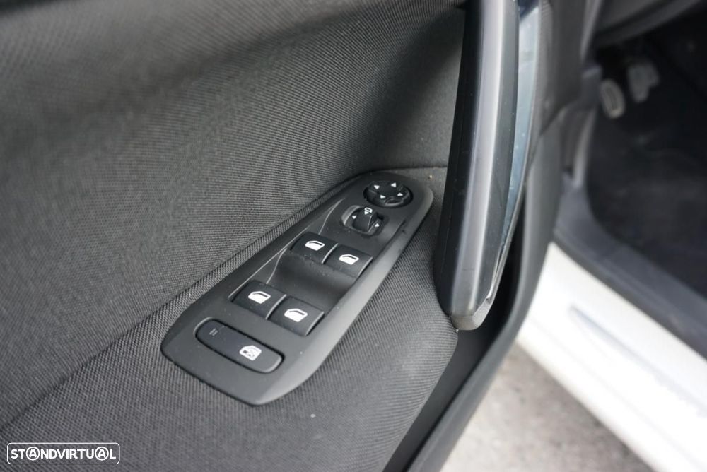 Peugeot 308 SW 1.5 BlueHDi Style - 17
