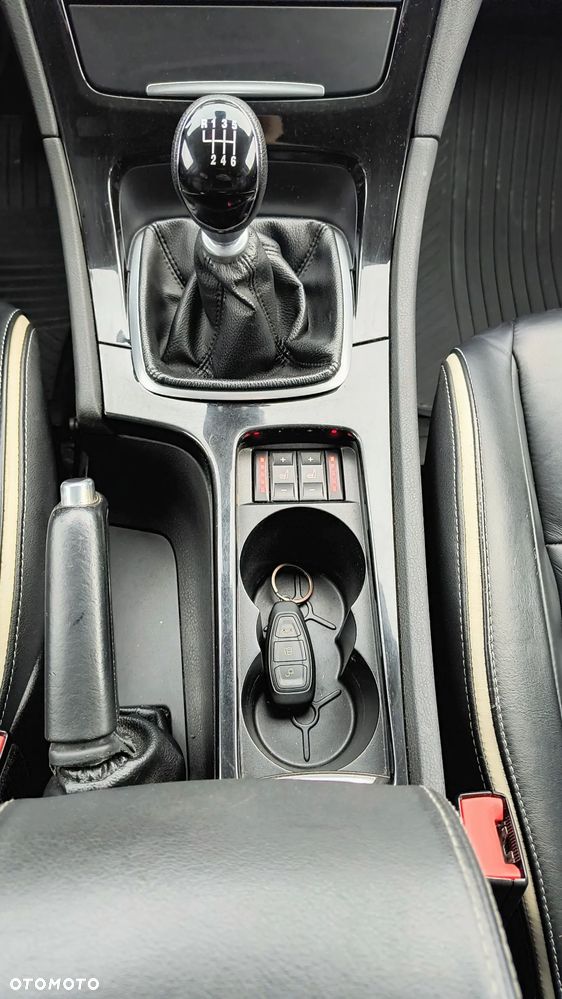 Ford Mondeo 2.0 TDCi Titanium X - 24