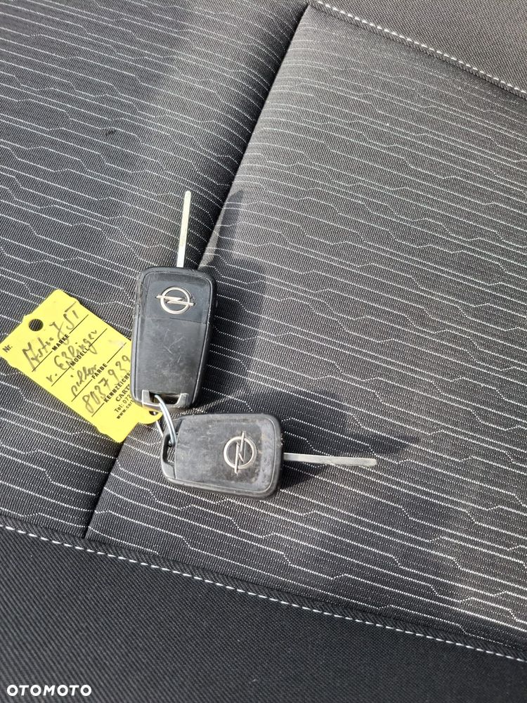 Opel Astra 1.6 Selection - 24