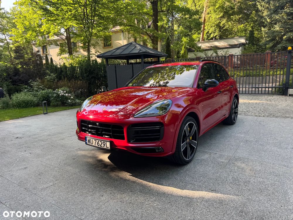 Porsche Cayenne - 4