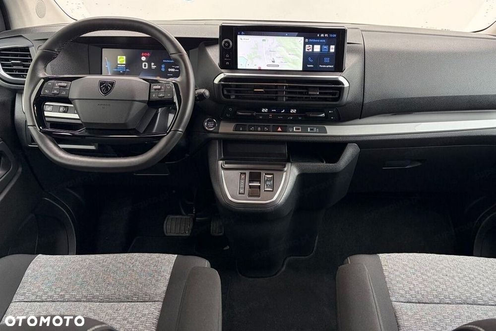 Peugeot Traveller - 9