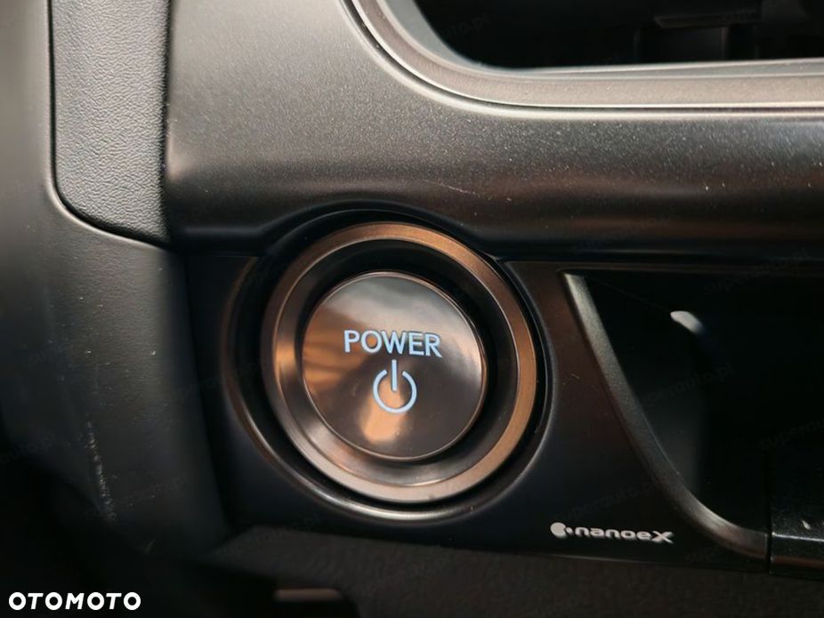 Lexus UX - 11