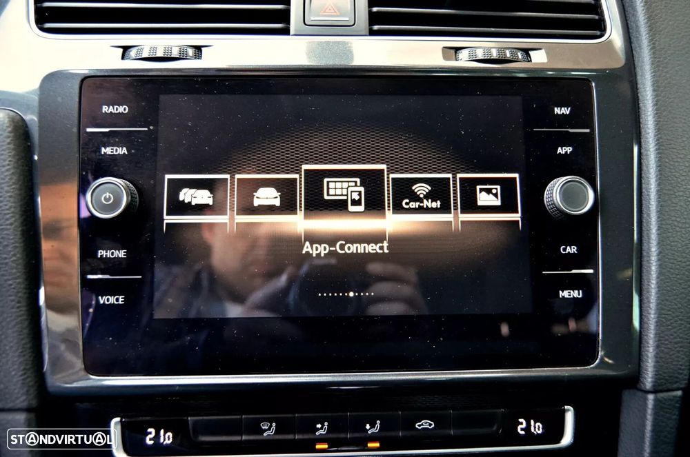 VW Golf Variant - 22