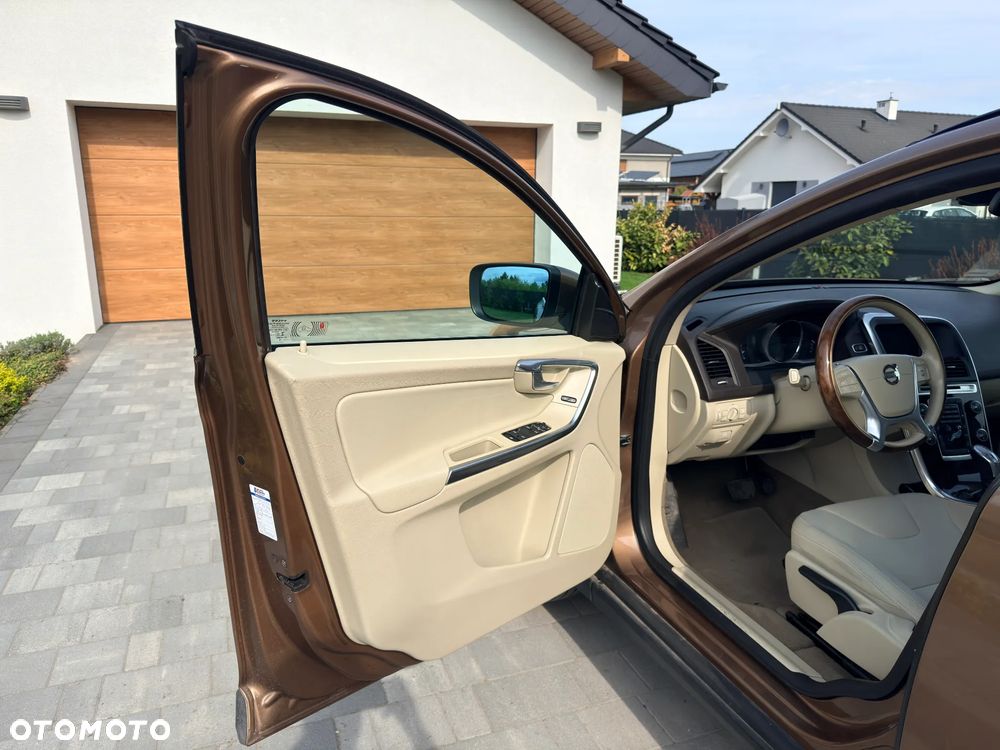 Volvo XC 60 2.4D AWD - 9