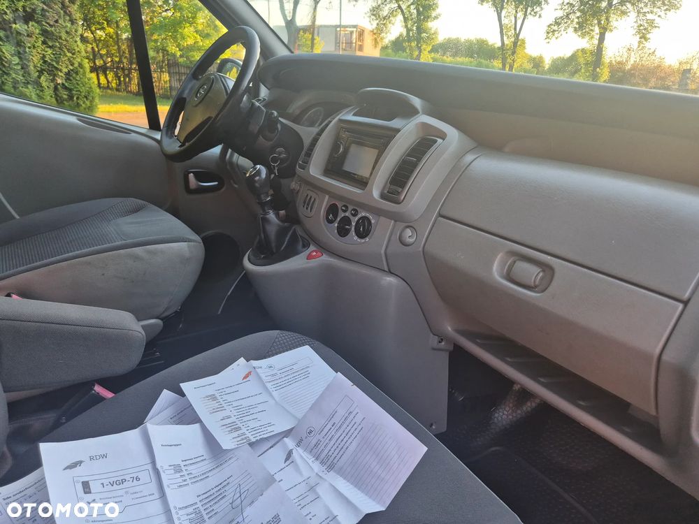 Renault Vivaro - 19