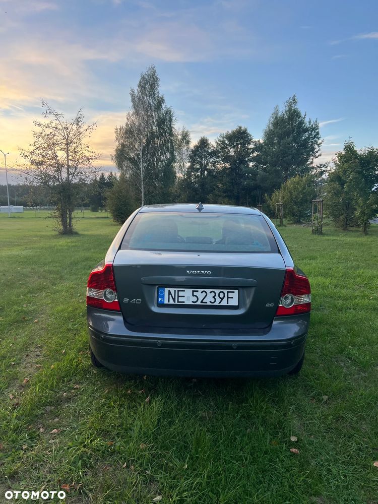 Volvo S40 2.0 - 6