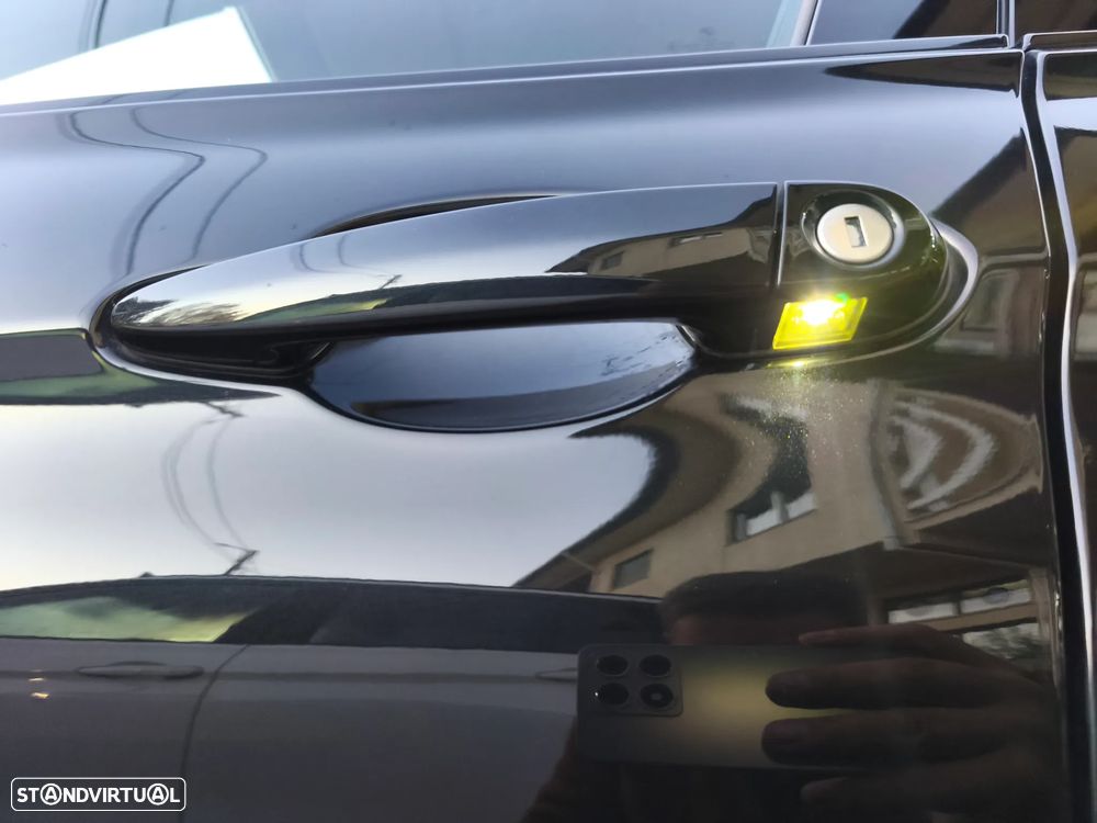 BMW 320 d Aut. Blue Performance Sport Line - 15