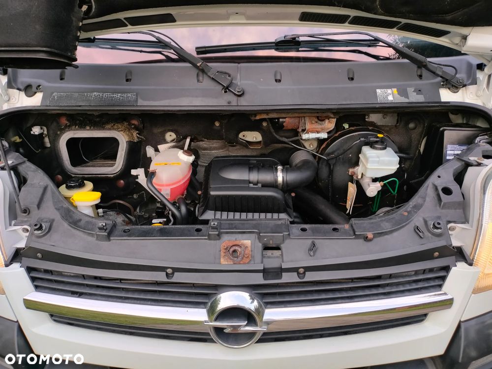Opel Movano - 8