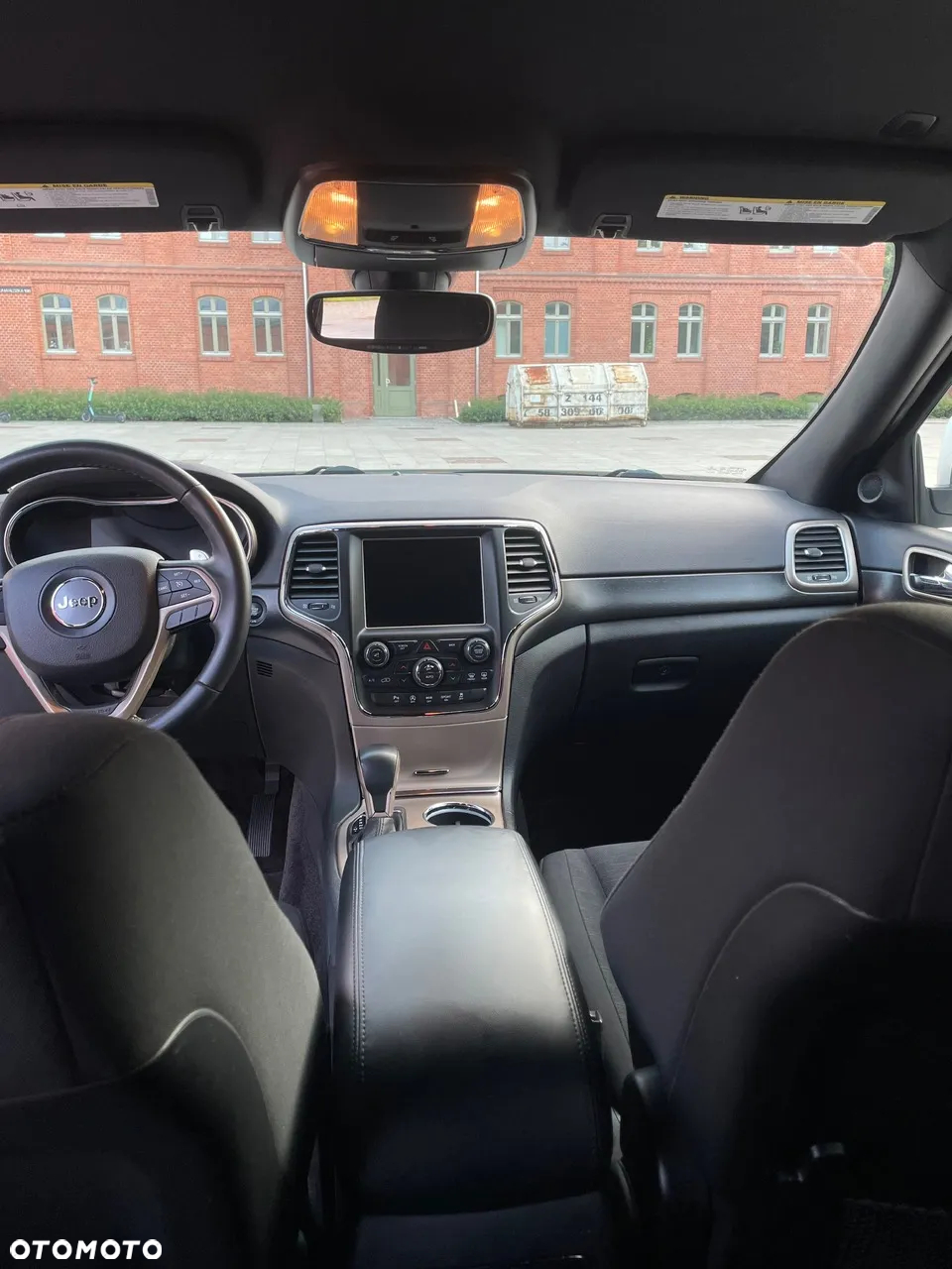 Jeep Grand Cherokee - 9