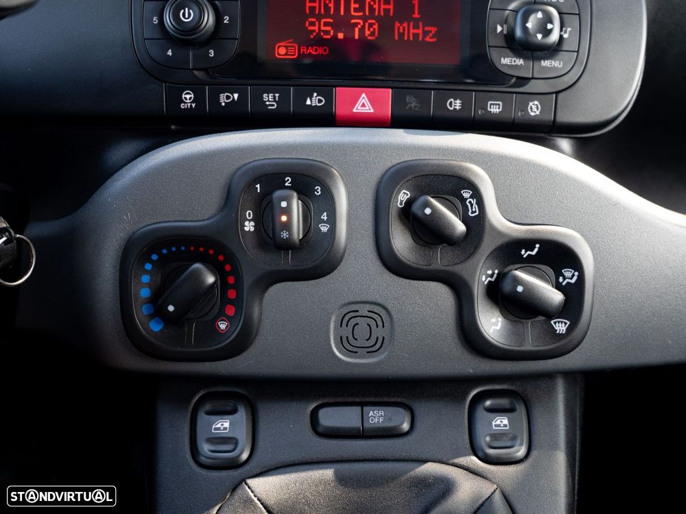Fiat Panda 1.0 Hybrid City Life - 36