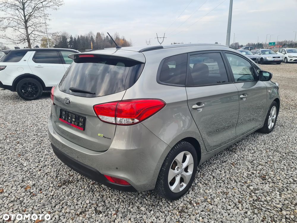 Kia Carens 1.7 CRDi 115 Dream-Team Edition - 4