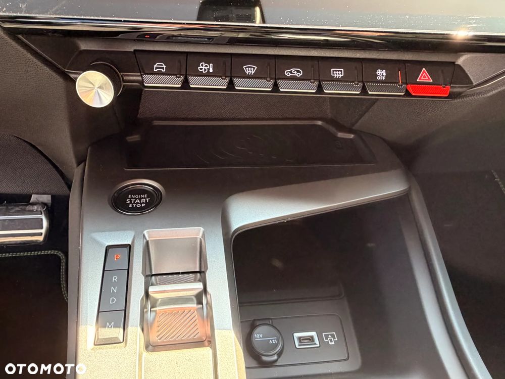 Peugeot 408 1.2 PureTech mHEV GT S&S e-DCS6 - 13