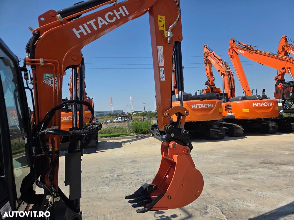 Hitachi ZX33U-6, 2023, 1.905 ore, Masa operationala 3,7 tone, CUPLA RAPIDA HIDRAULICA si 3 CUPE NOI, Lama nivelare, ad sapare 3,5m, latime 1,55m, aer conditionat, antifurt, inst picon, ridica 2,7t, posibil leasing 4 ani, PROMOTIE 36.900 EUR+Tva - 11