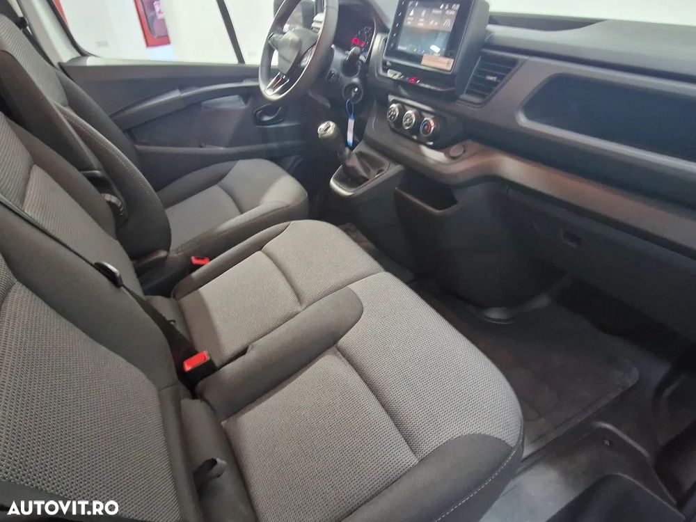 Renault Trafic Combi 2.0 Blue dCi 110 S&S L2 8+1 Life - 5