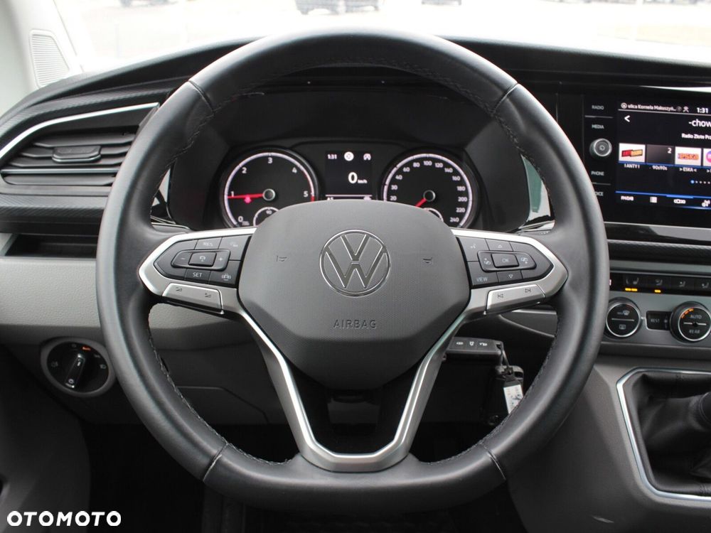 Volkswagen Caravelle - 22