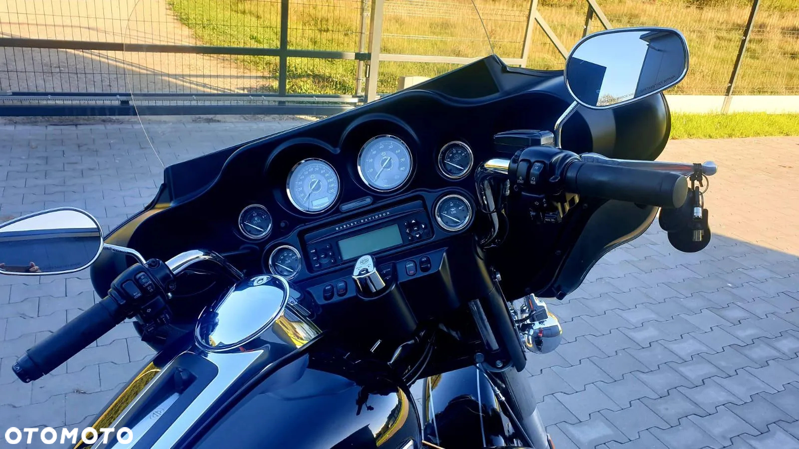 Harley-Davidson Touring Electra Glide - 14