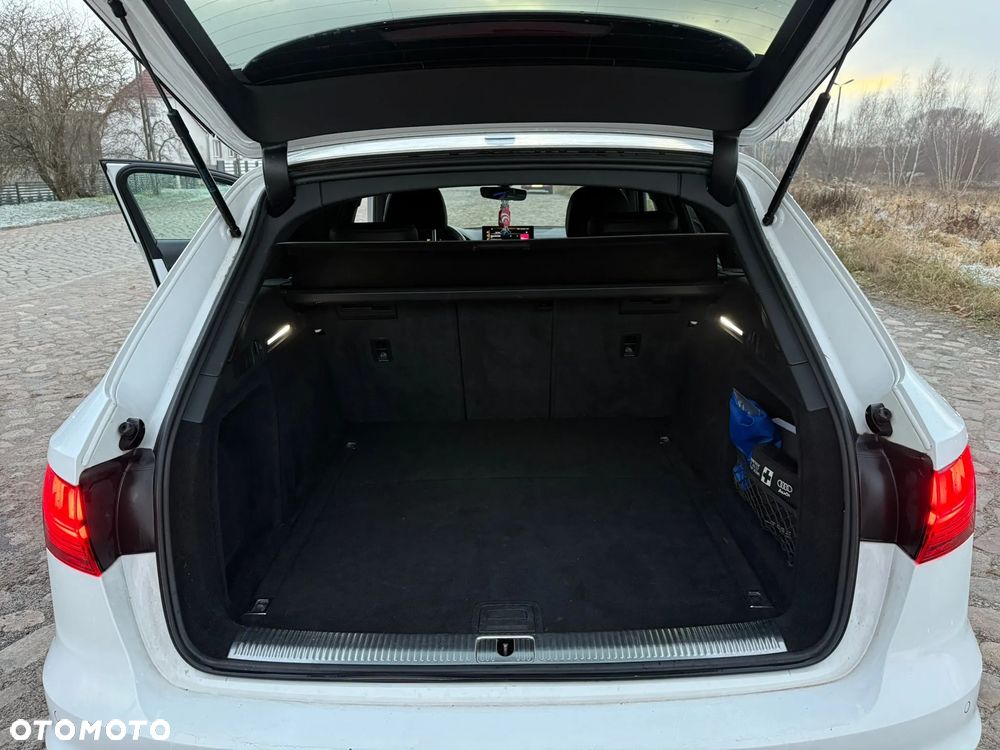 Audi A4 Avant 30 TDI S tronic S line - 7