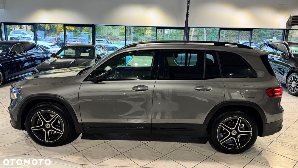 Mercedes-Benz GLB 200 AMG Line 7G-DCT - 3