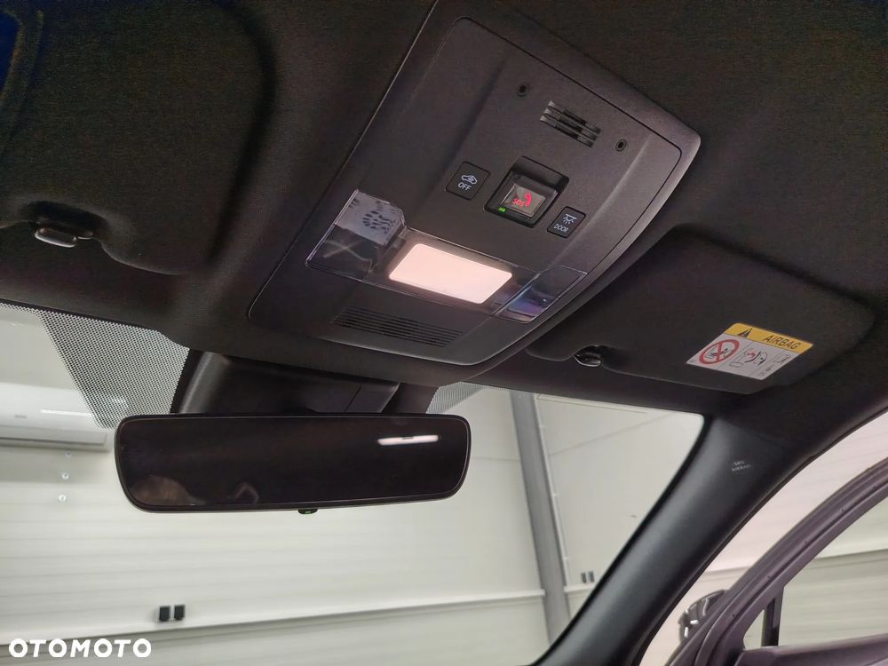 Lexus UX 250h Elegance 2WD - 36