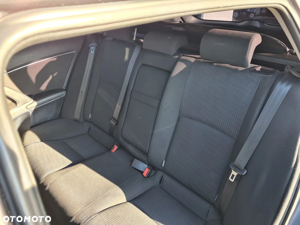 Toyota Avensis 2.0 D-4D Sol - 6