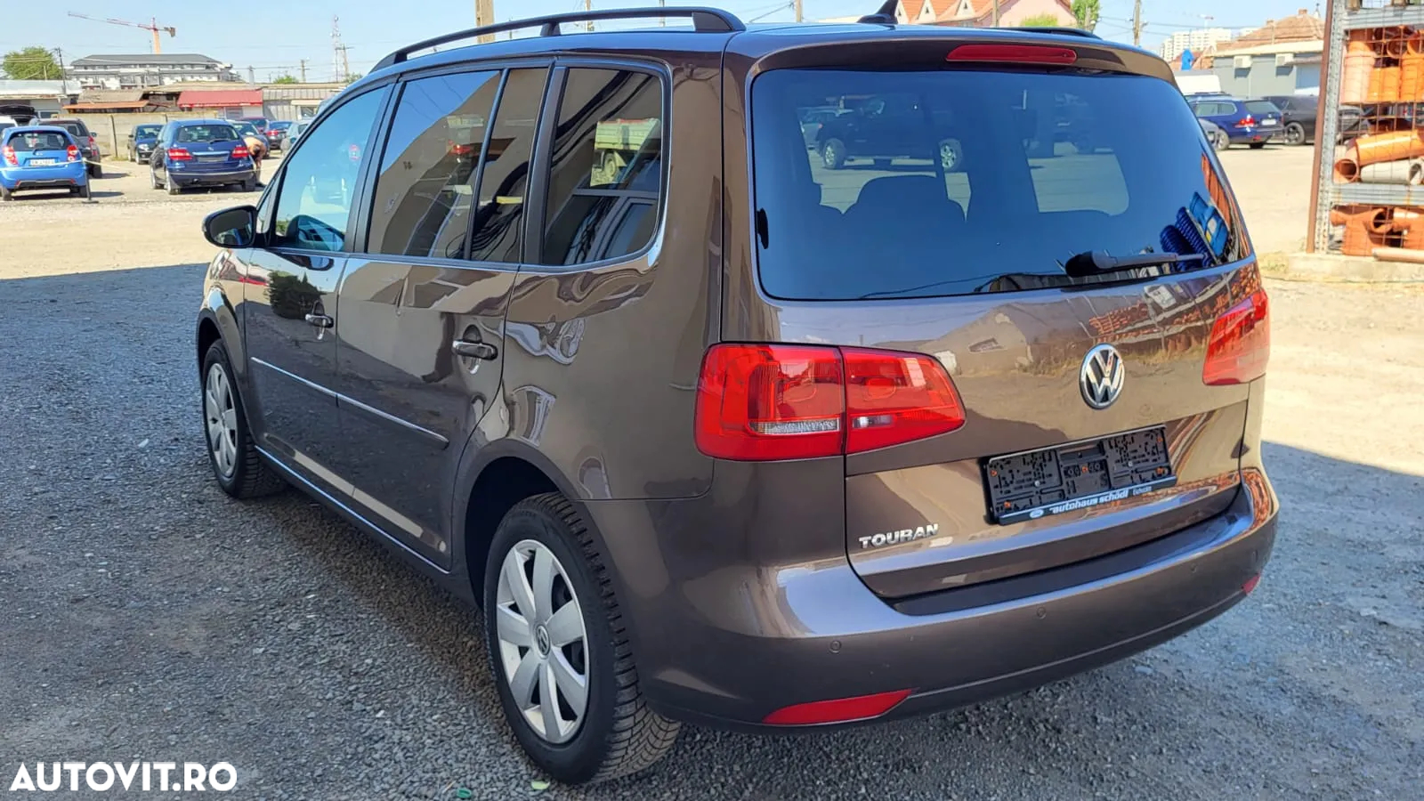 Volkswagen Touran - 4