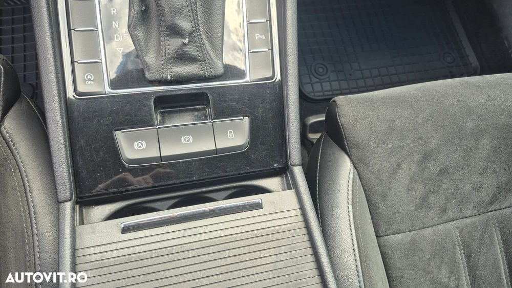 Skoda Superb 2.0 TDI DSG Sportline - 14