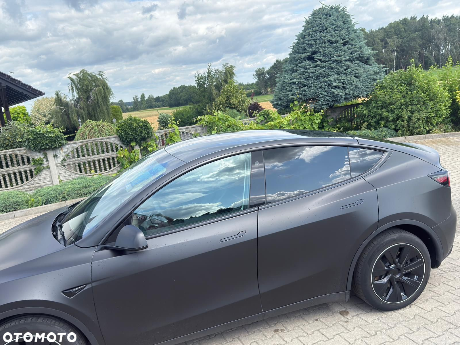 Tesla Y Long Range RWD - 7