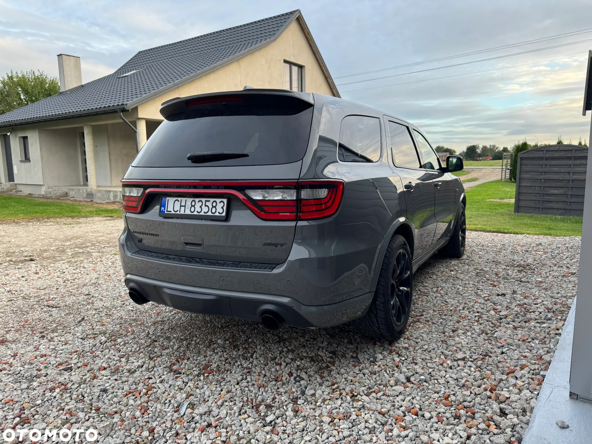 Dodge Durango 6.4 SRT - 14