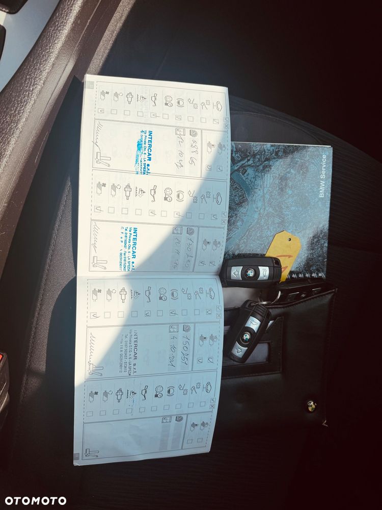 BMW X1 sDrive18d - 13