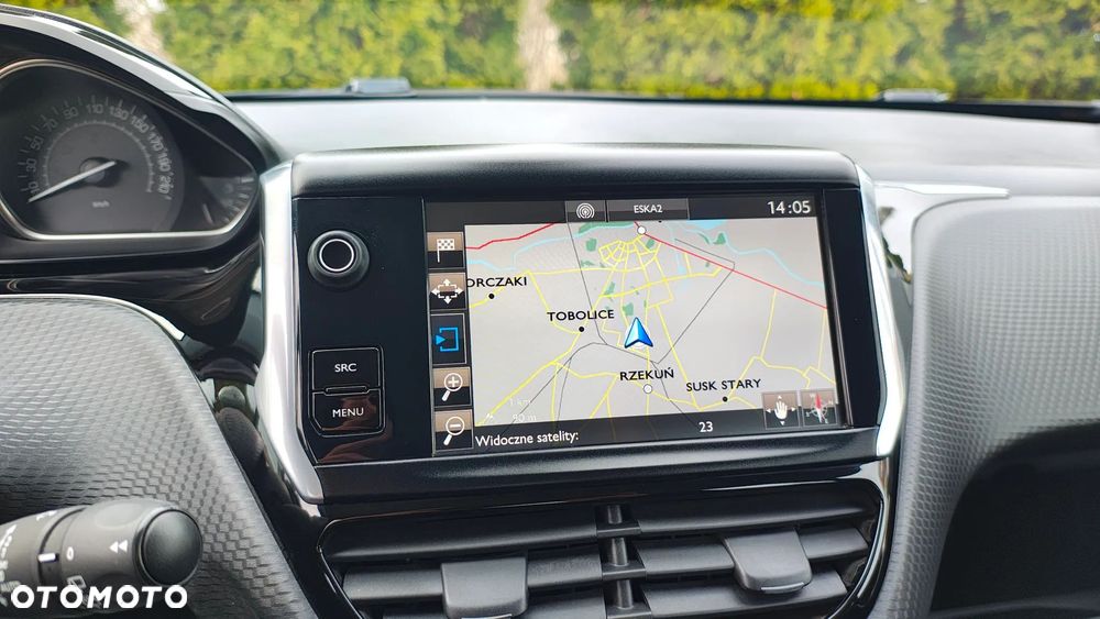 Peugeot 2008 1.6 BlueHDi Allure S&S - 37