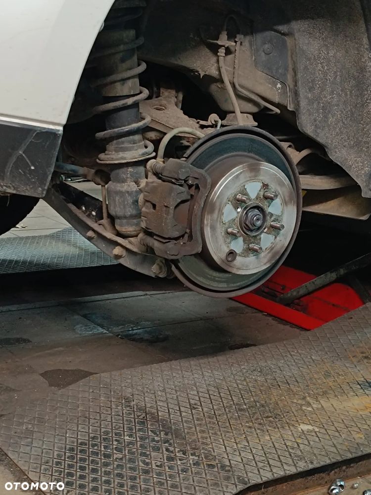 Subaru Forester 2.0D Active - 9