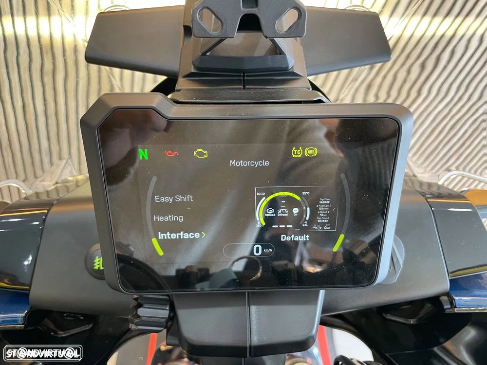 Husqvarna Norden 901 Expedition - 22