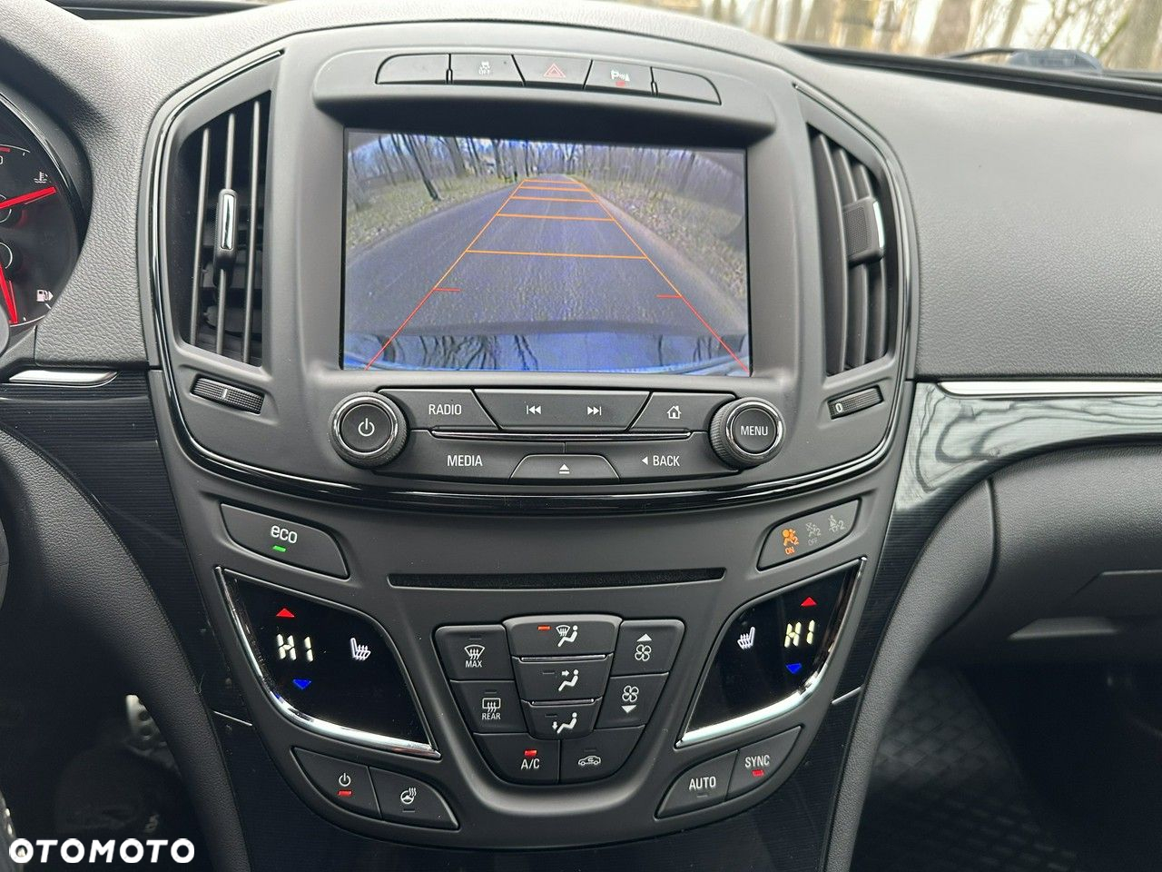 Opel Insignia - 40