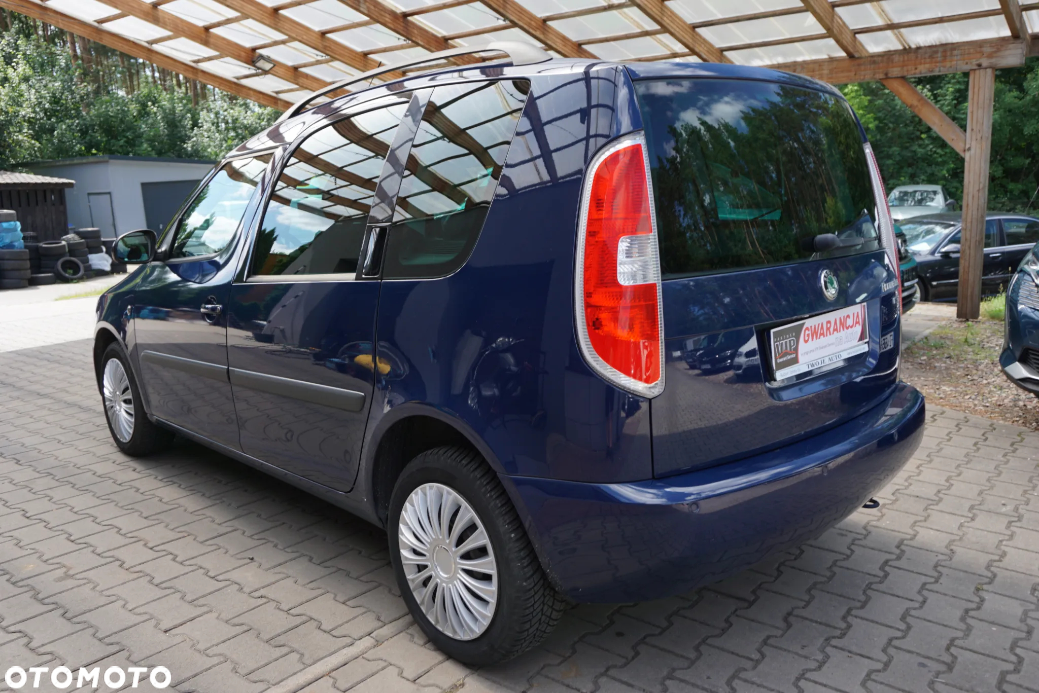 Skoda Roomster 1.2 12V HTP PLUS EDITION - 6