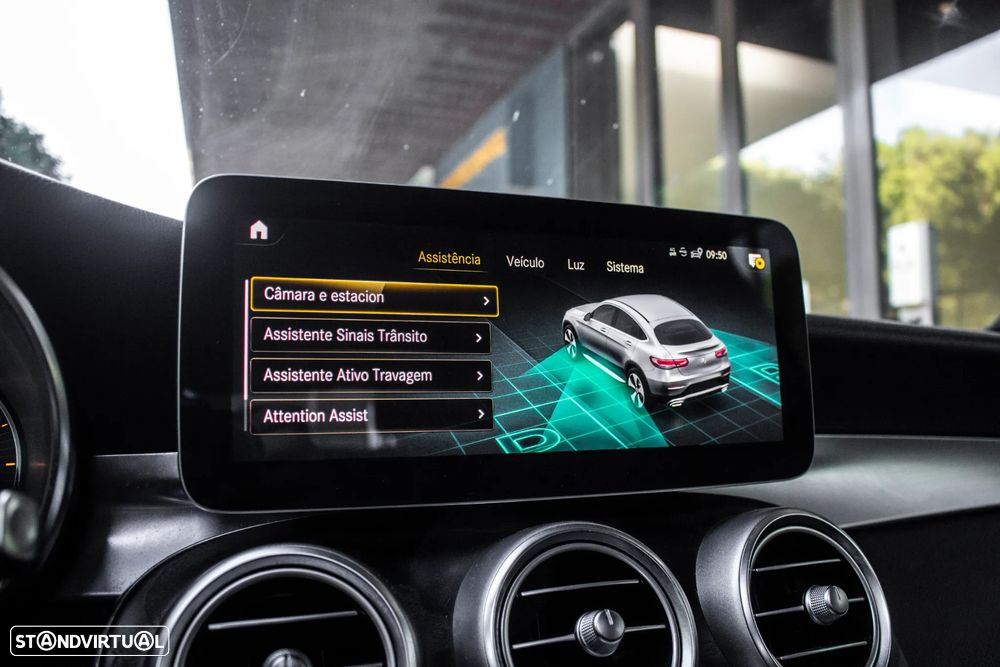 Mercedes-Benz GLC 300 d 4Matic 9G-TRONIC AMG Line - 41
