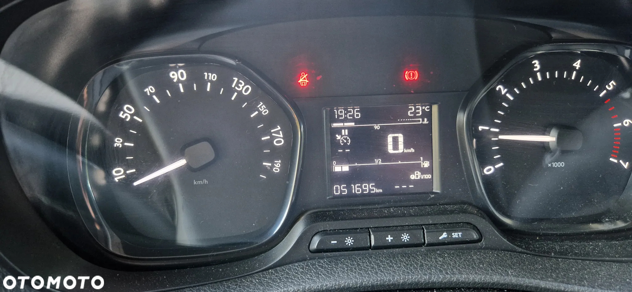 Peugeot Expert - 12