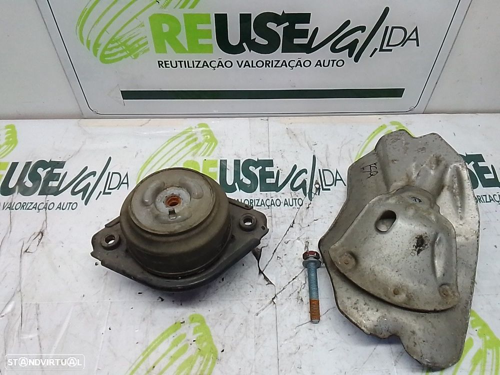 Apoio De Motor Esq Mercedes-Benz M-Class (W164) - 1