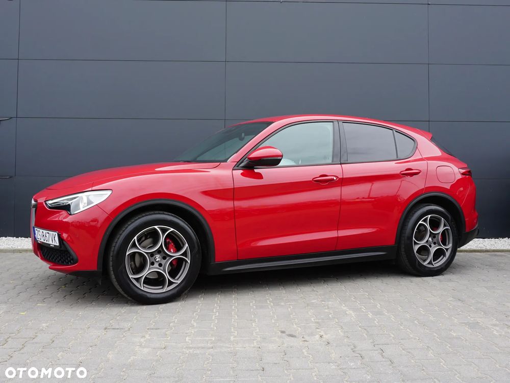 Alfa Romeo Stelvio 2.0 Turbo Sprint Q4 - 4