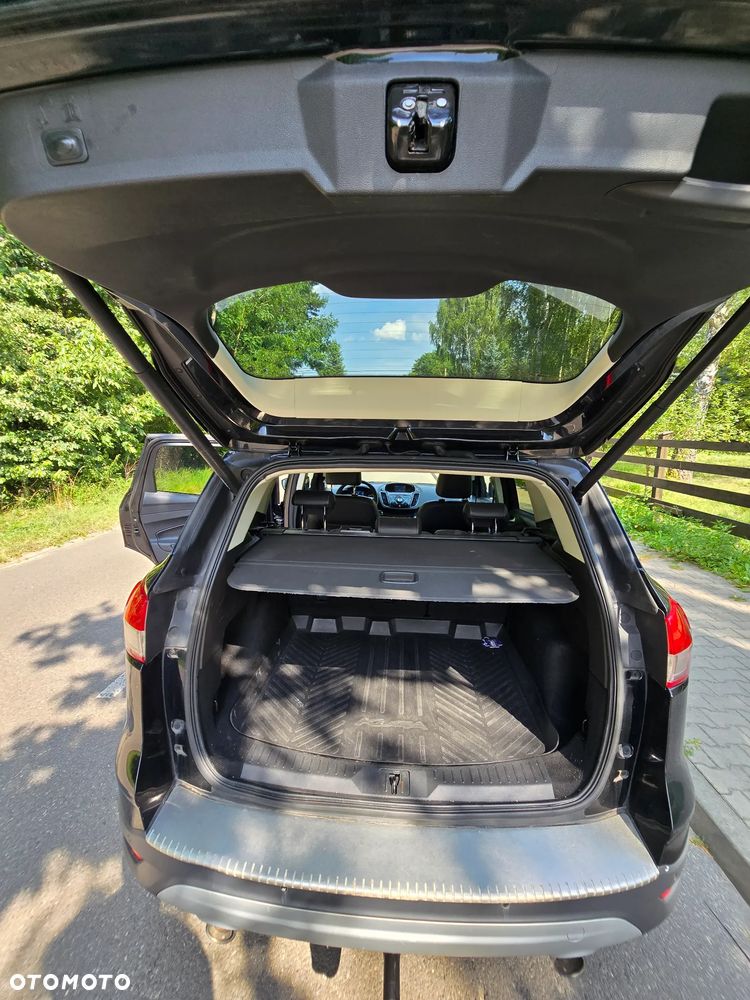 Ford Kuga 2.0 TDCi 2x4 Titanium - 26
