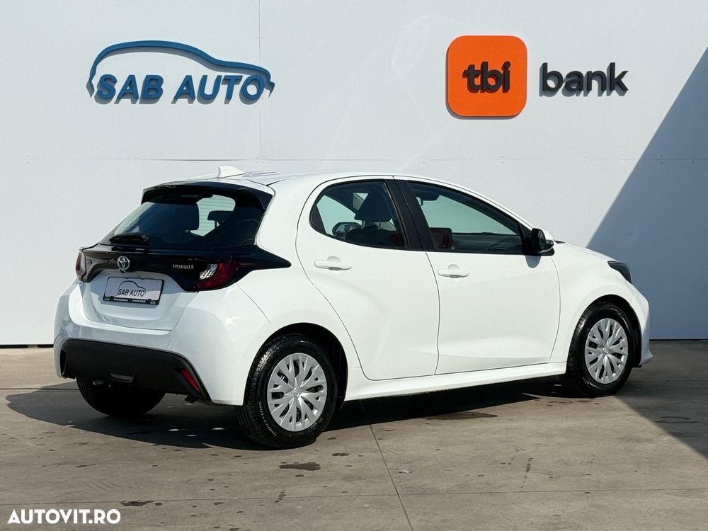 Toyota Yaris 1.5 VVT-i HSD Dynamic Plus Bi-tone - 18
