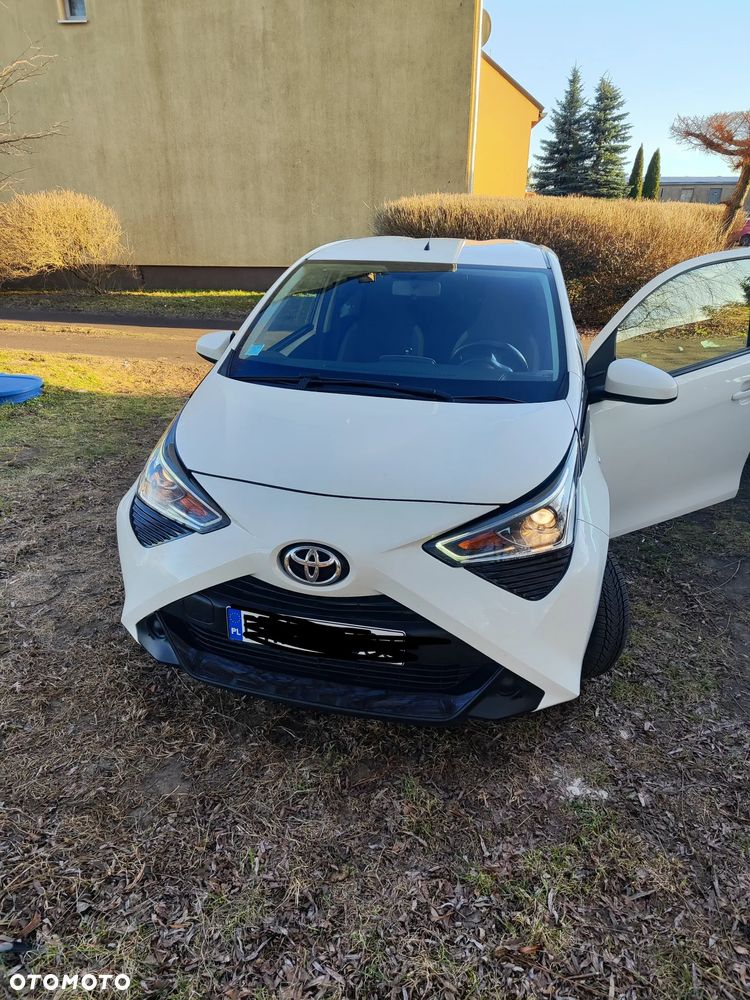 Toyota Aygo x-play - 5